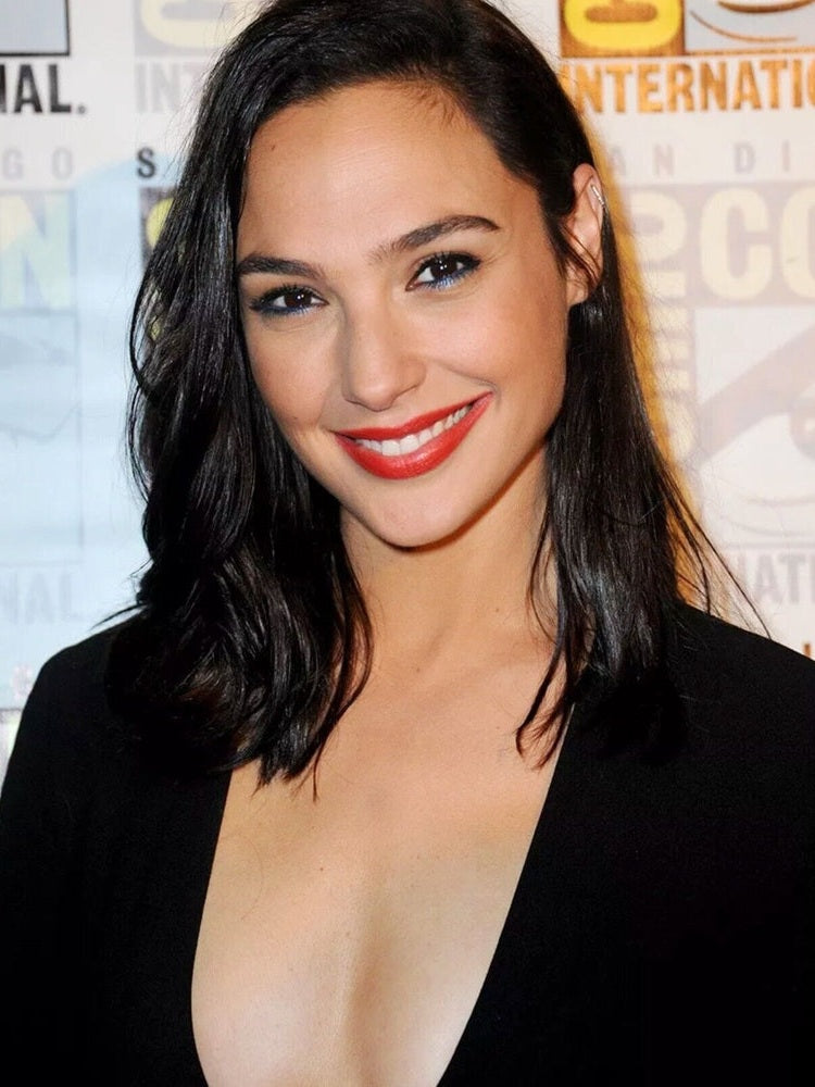 Gal Gadot 8.5 x 11 Candid Photograph Art Print Photo Picture Collectibles:Photographic Images:Photographs Style Your Walls